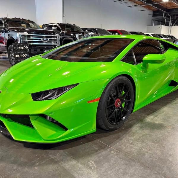 2018 Lamborghini Huracan LP 640 4 Performante  2dr Coupe