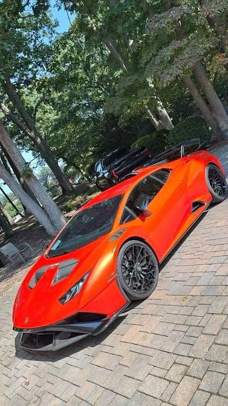 2022 Lamborghini Huracan STO