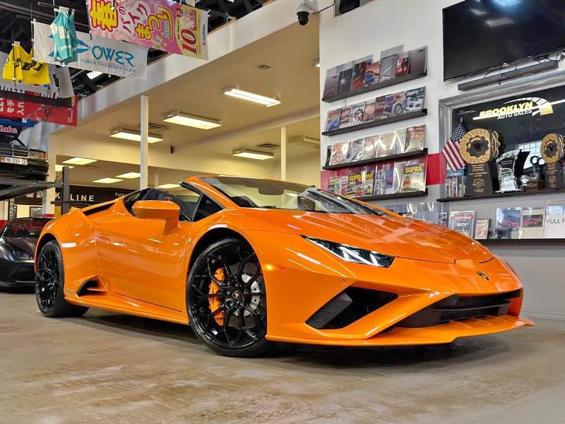 2021 Lamborghini Huracan - EVO RWD Spyder Convertible 2D