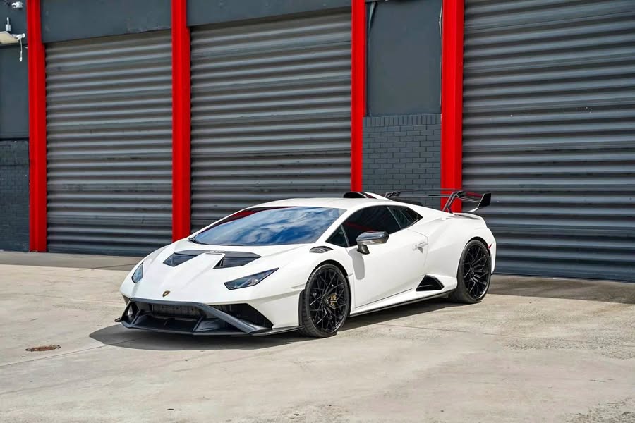 2023 Lamborghini Huracan - STO Coupe 2D