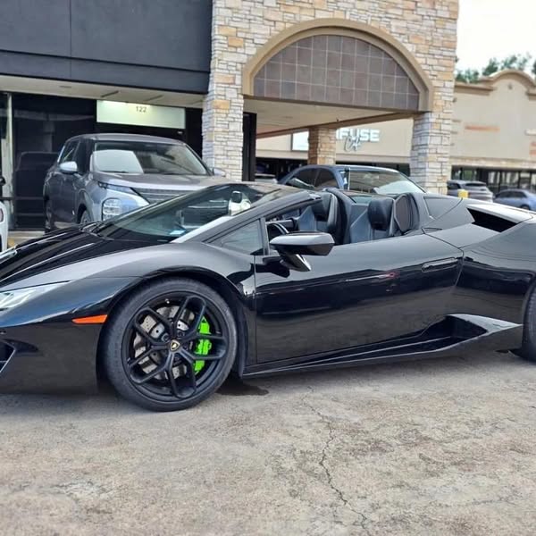 2017 Lamborghini HURACAN LP 580-2 SPYDER CONVERTIBLE 2D