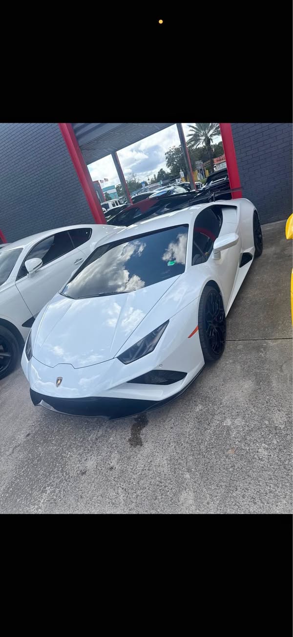 2021 Lamborghini Huracan - EVO RWD Coupe 2D