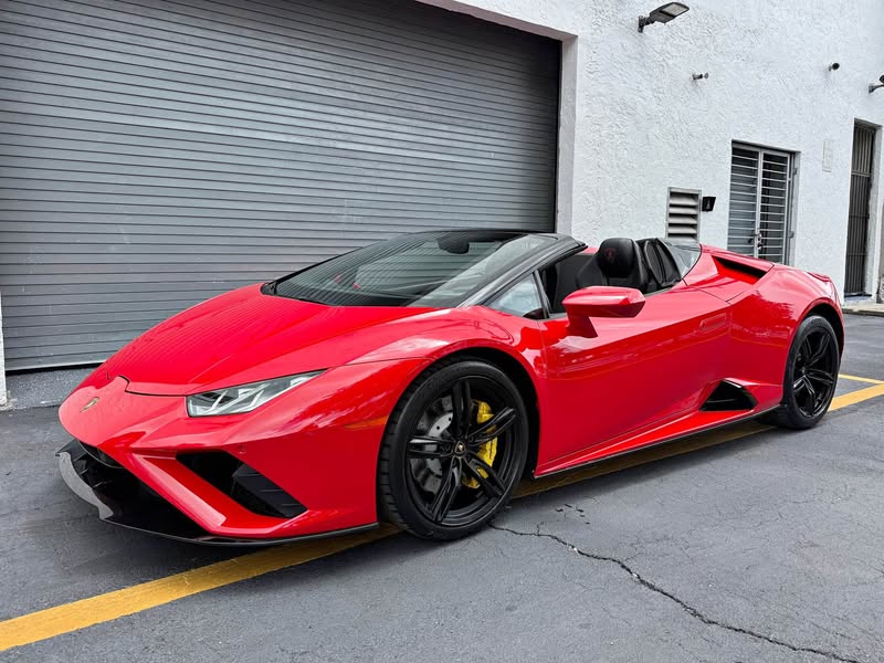 2021 Lamborghini Huracan - EVO Spyder Convertible 2D