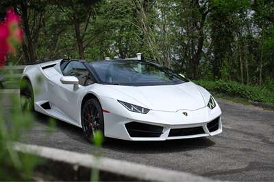 2019 Lamborghini Huracan - LP580-2 Spyder Convertible 2D