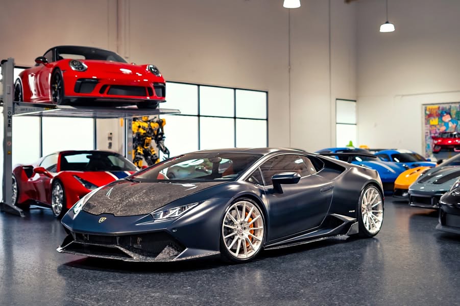 2015 Lamborghini  HURACAN LP 610-4