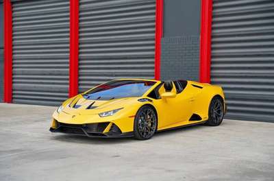 2022 Lamborghini Huracan - EVO Spyder Convertible 2D