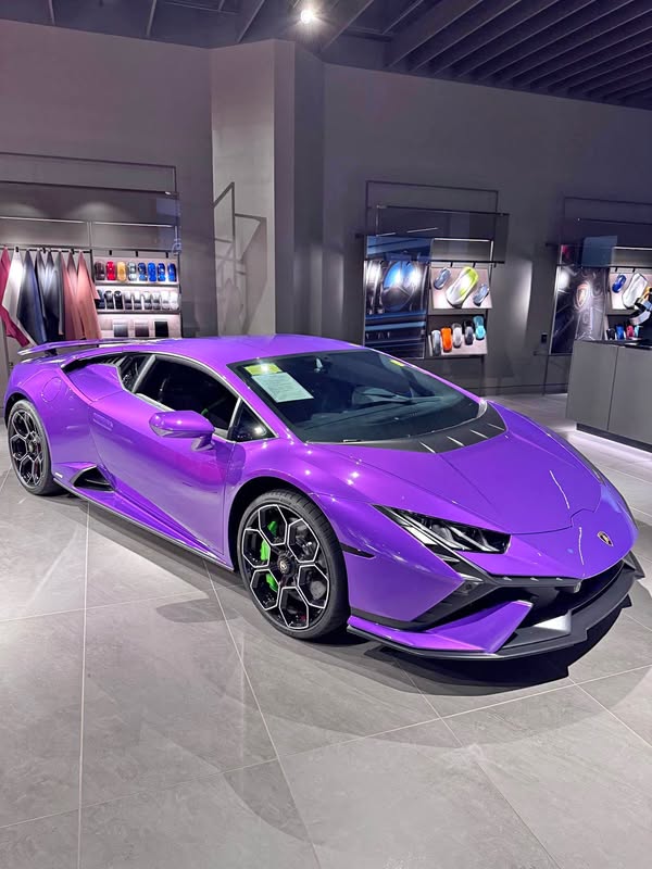 2023 Lamborghini Huracan Tecnica