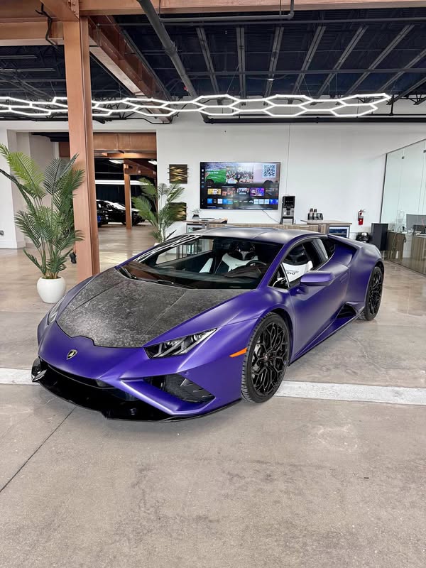 2020 Lamborghini Huracan - EVO RWD Coupe 2D
