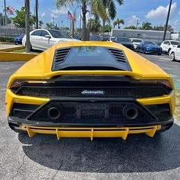 2020 Lamborghini Huracan - 10844 Miles LLA13085