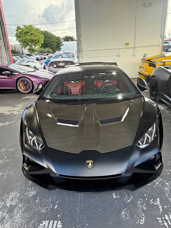 2021 Lamborghini Huracan - EVO Coupe 2D