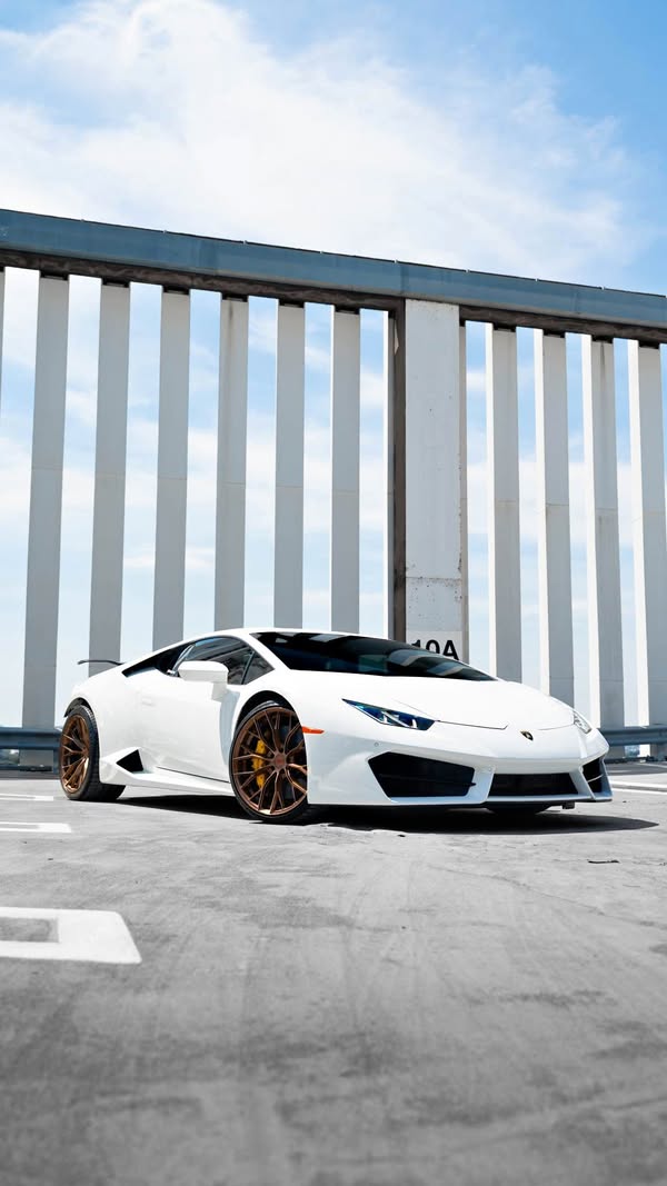 2016 Lamborghini Huracan LP 580-2 Coupe 2D