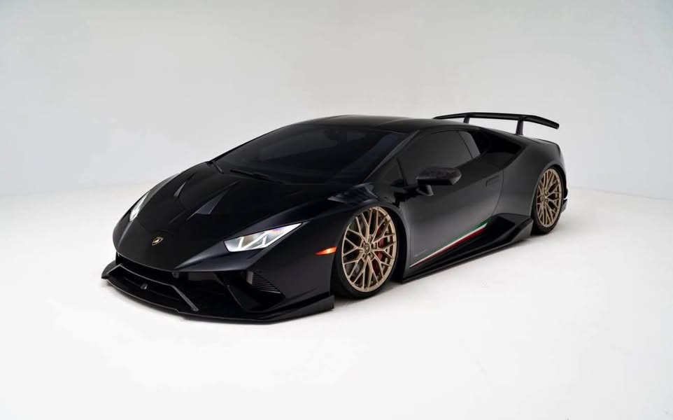2018 Lamborghini Huracan - Performante Coupe 2D