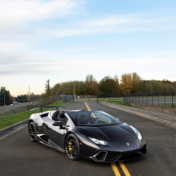2016 Lamborghini Huracan - LP610-4 Coupe 2D