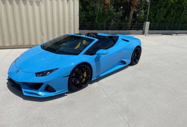 2022 Lamborghini Huracan EVO Spyder Convertible 2D