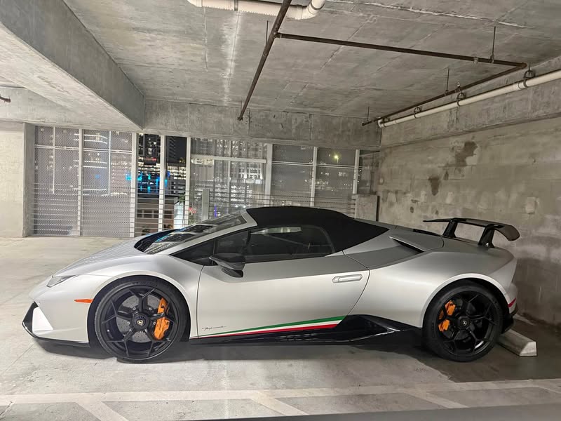 2018 Lamborghini Huracan - Performante Spyder Convertible 2D
