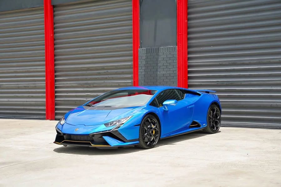 2023 Lamborghini Huracan Tecnica