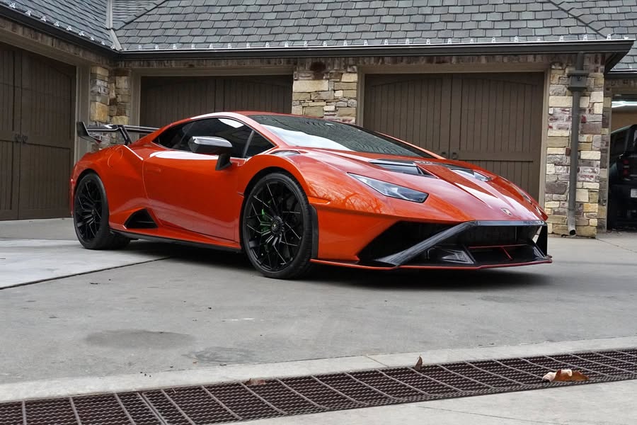 2023 Lamborghini huracan sto STO