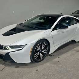 2015 BMW i8 Giga World