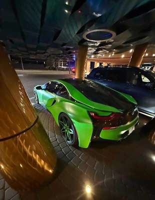 2016 BMW i8 - i8