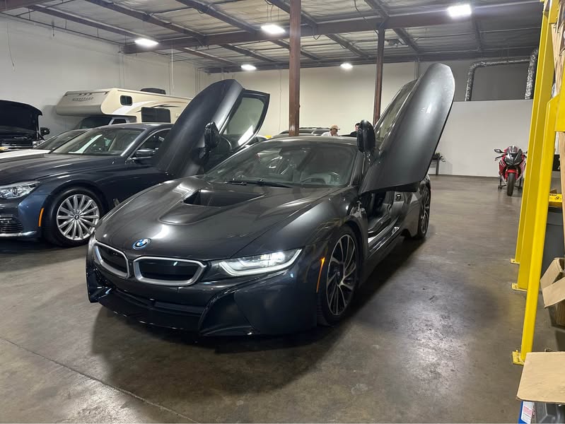 2015 BMW i8 - Coupe 2D