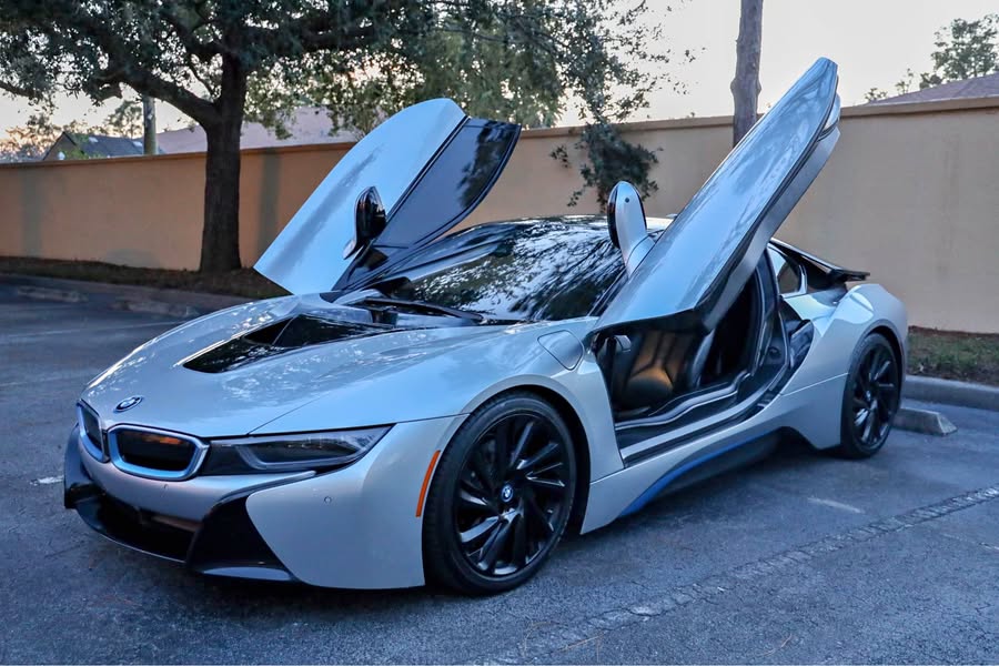 2015 BMW i8 - Coupe 2D