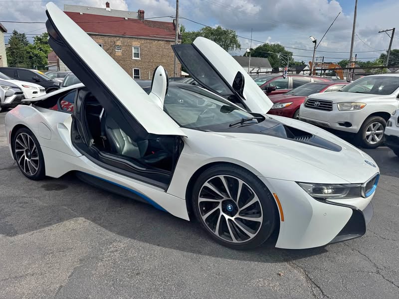 2016 BMW i8 - i8
