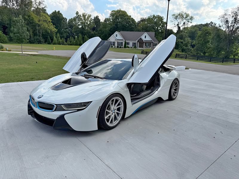 2015 BMW i8 - Coupe 2D