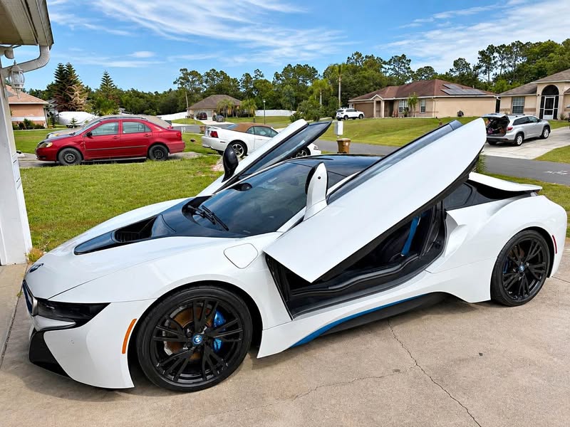 2014 BMW i8 - Coupe 2D