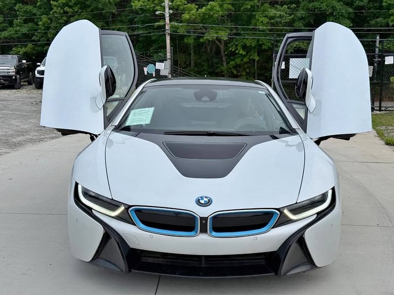 2016 BMW i8