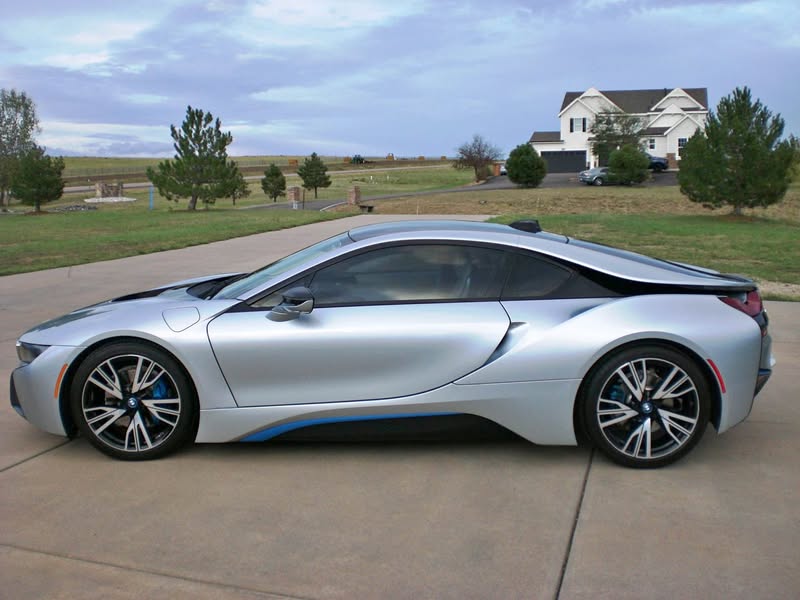 2017 BMW i8 - i8