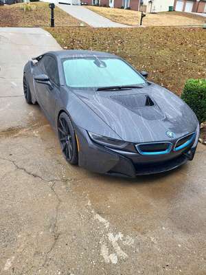 2016 BMW i8 - Carbon fiber