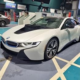 2016 BMW i8