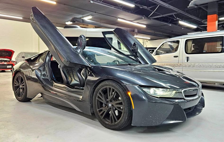 2016 BMW i8 - Coupe 2D