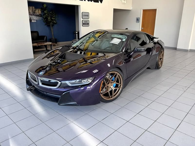 2016 BMW i8