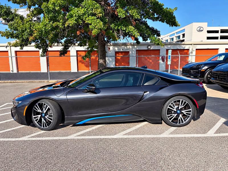 2016 BMW i8 - Coupe 2D