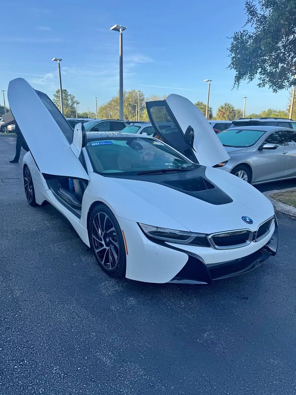 2015 BMW i8 - Edrive