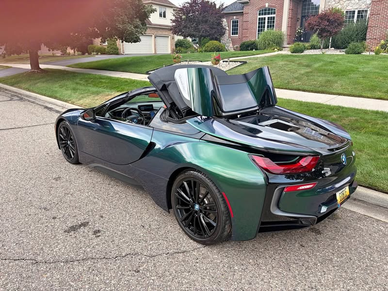 2019 BMW i8 - i8