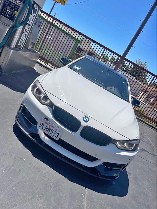 2016 BMW i8 - 428 i