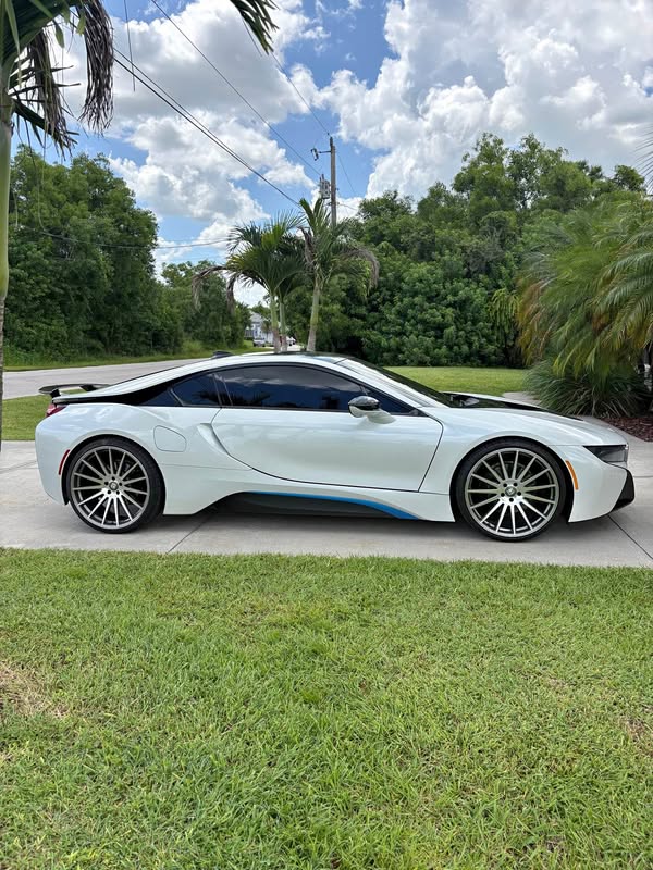 2015 BMW i8 - Coupe 2D