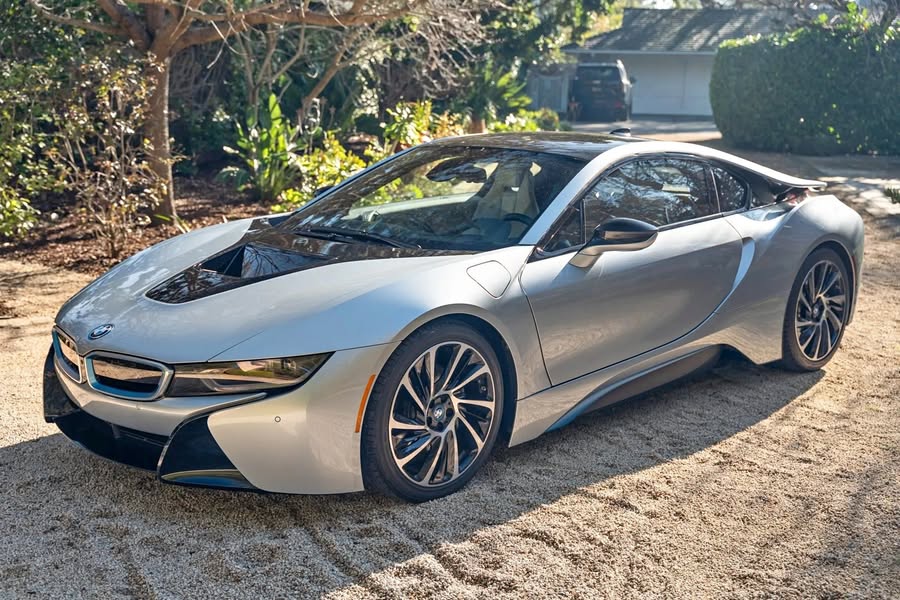 2014 BMW i8