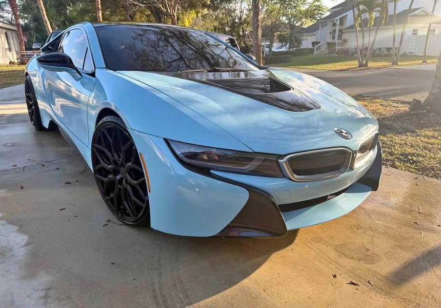 2016 BMW i8 - Coupe 2D