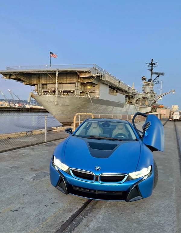 2016 BMW i8 - Coupe 2D