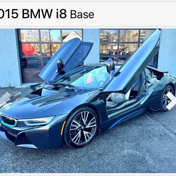 2015 BMW i8 - Coupe 2D