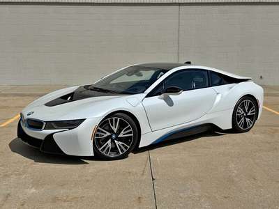 2016 BMW i8 - i8