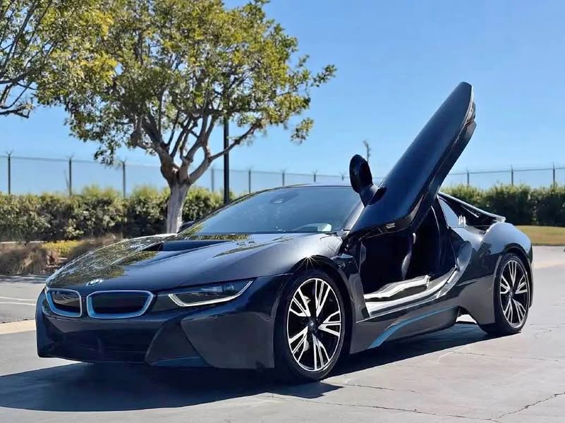 2016 BMW i8