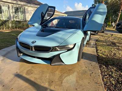 2016 BMW i8 - i8