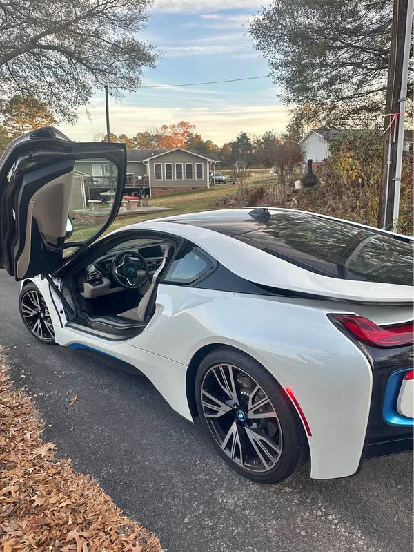 2015 BMW i8 - Coupe 2D
