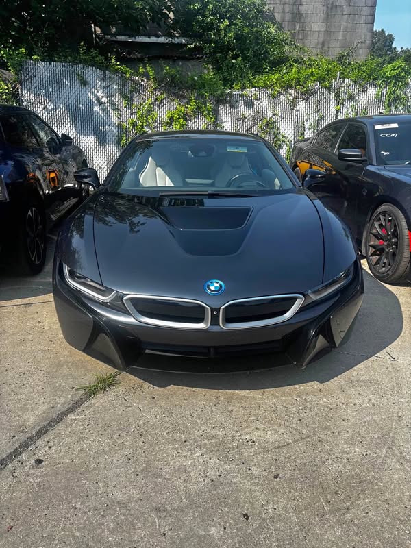 2015 BMW i8 - Coupe 2D