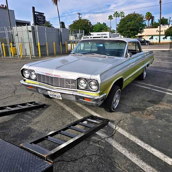 1964 Chevrolet Impala - SS