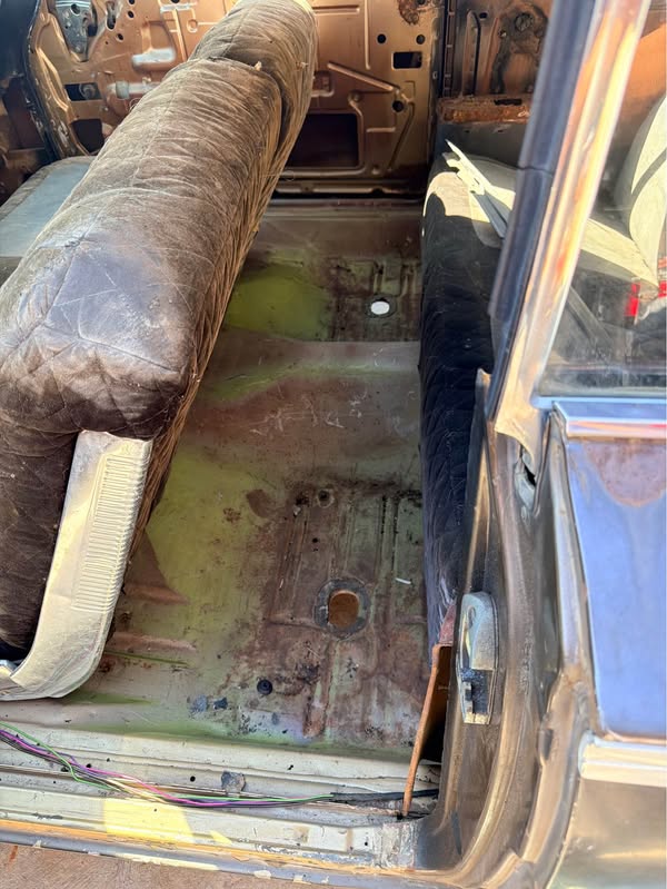 1962 Chevrolet impala anniversary gold package, I have